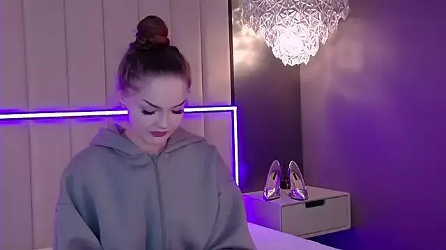 AlexaBright from StripChat is Freechat