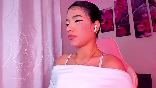 Kooky beauty: discover our turned on strippers as they undress to their adored melodies and slowly orgasm for pleasure to appease your kookiest wishes.