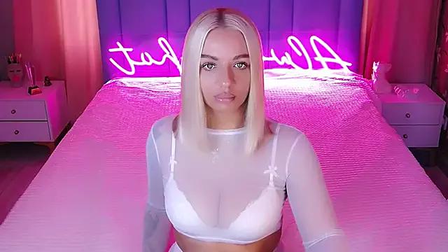 Photos of AllwaysHotJ from StripChat is Freechat