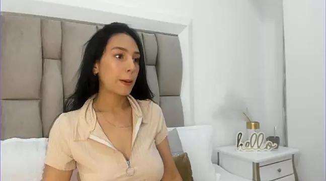 amadea_parisi on StripChat 