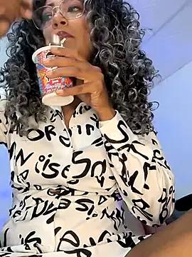 Amaliu_ from StripChat