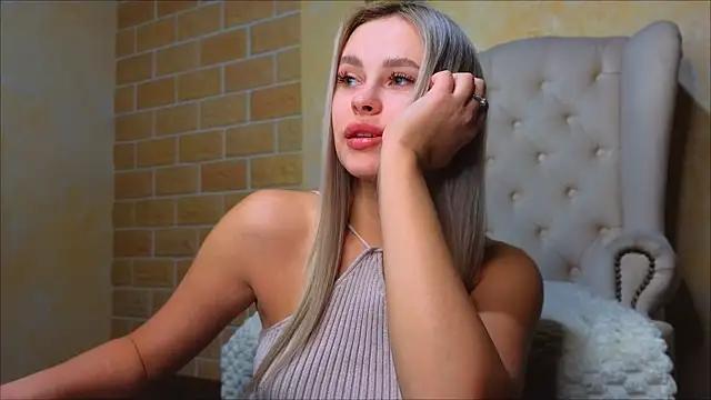 amanda_200 from StripChat