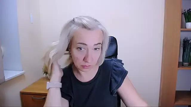 Photos of Amor_fati_ from StripChat is Freechat