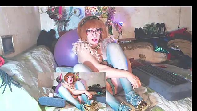 AnnaMila from StripChat