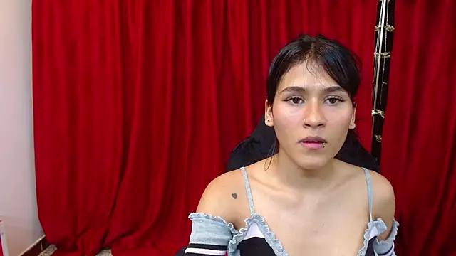 Annie_Darlingg from StripChat