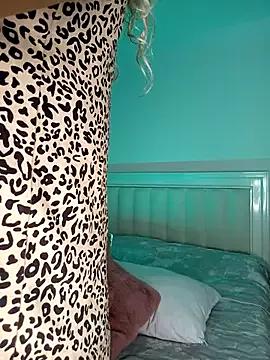 Kooky beauty: discover our turned on strippers as they undress to their adored melodies and slowly orgasm for pleasure to appease your kookiest wishes.