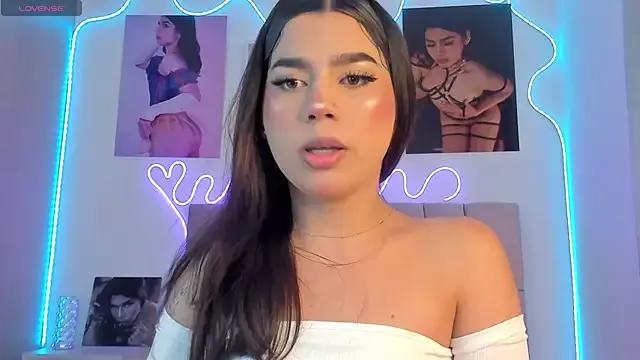 Ashley_piinkk_ from StripChat is Freechat