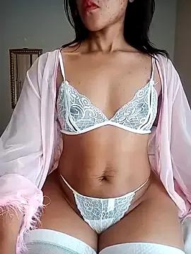 BabySweetDee from StripChat