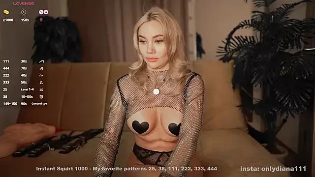 Bestie_Online from StripChat is Freechat
