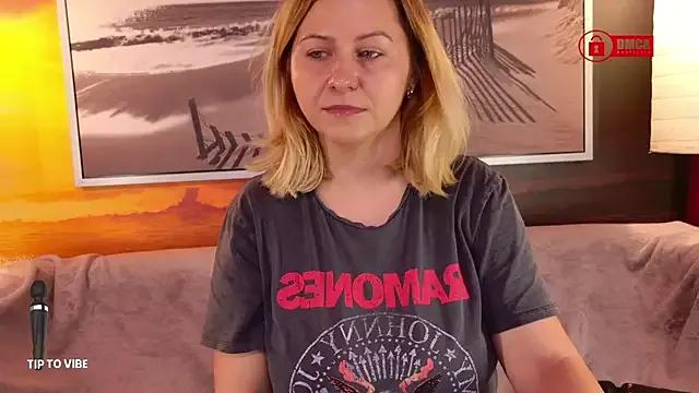 BigBoobsARRI from StripChat