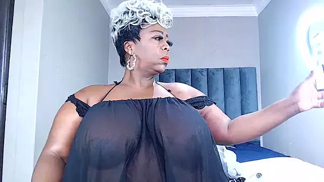 BustyWendyXXX47 from StripChat is Freechat