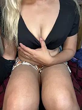 CANDY-3 from StripChat is Freechat
