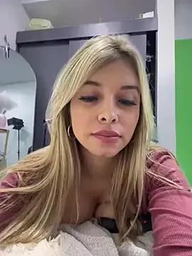 carolina__star from StripChat is Freechat