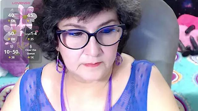 cataleya_mom from StripChat