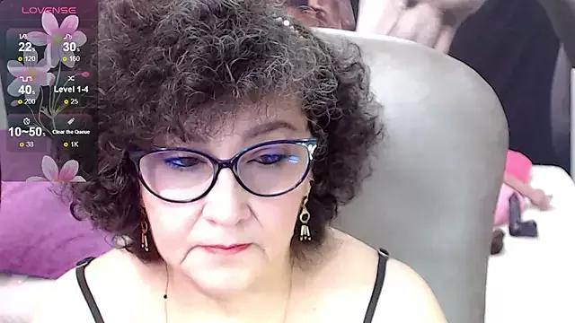 cataleya_mom from StripChat