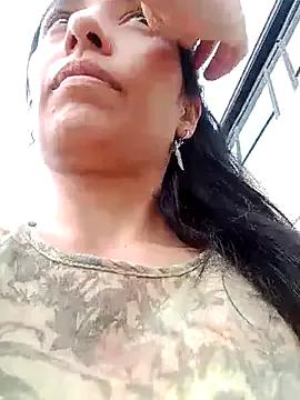 chloewildd_ from StripChat is Freechat