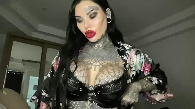 Photos of claudiacvc95 from StripChat is Freechat