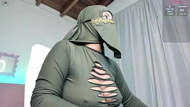 crystal_peed from StripChat is Freechat