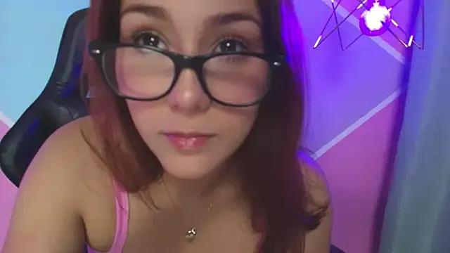 daphne__glow from StripChat is Freechat