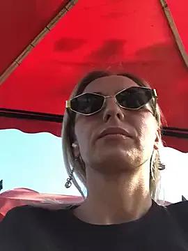 Diamond_Bunny_ from StripChat is Freechat