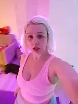 Photos of DROPPEDEADDAISY from StripChat is Freechat
