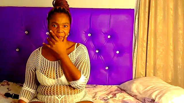 EbonyCreamer from StripChat is Freechat