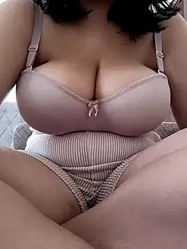 Photos of Elifyavass from StripChat is Freechat