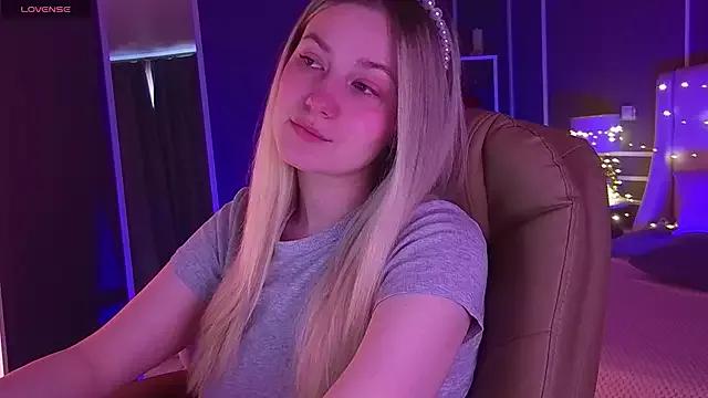 elinanortas from StripChat is Freechat