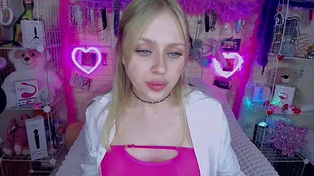 ElinOceanX from StripChat is Freechat