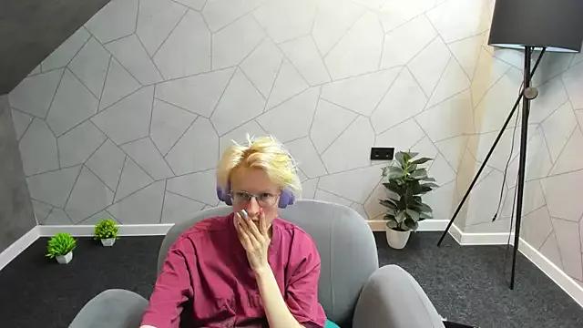 ElizabethHarpper from StripChat is Freechat