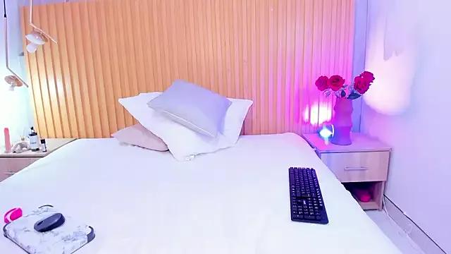 Kooky beauty: discover our turned on strippers as they undress to their adored melodies and slowly orgasm for pleasure to appease your kookiest wishes.