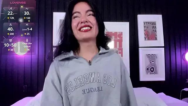 Emma_bakker_ from StripChat