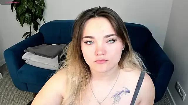 Emma_Reeed from StripChat