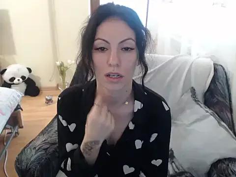 Emmatoo from StripChat