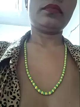 gatadeojosclaros from StripChat