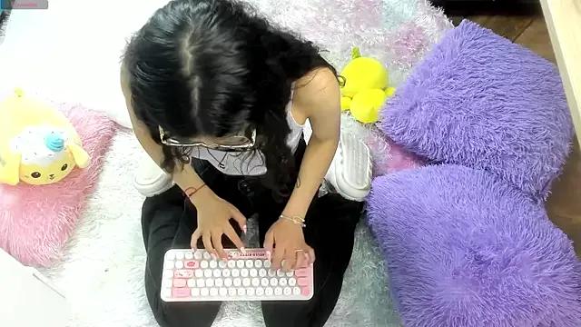Photos of Giaa_rossi from StripChat is Freechat