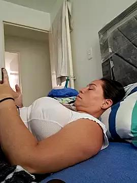 HealingHoney from StripChat is Freechat