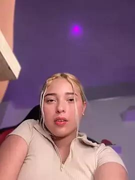 Irisweet_ from StripChat is Freechat