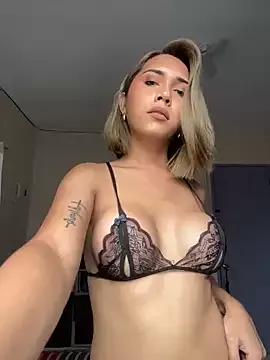 Photos of IvoryKath from StripChat is Freechat