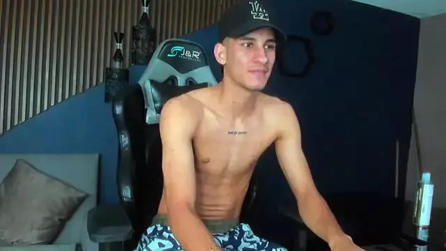 JakeMoxley from StripChat is Freechat