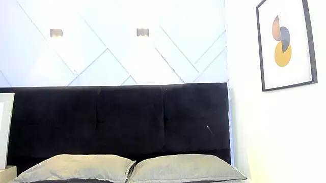 JuliettaFoxx from StripChat is Freechat