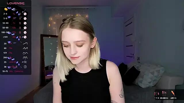 justinahelen_ from StripChat is Freechat