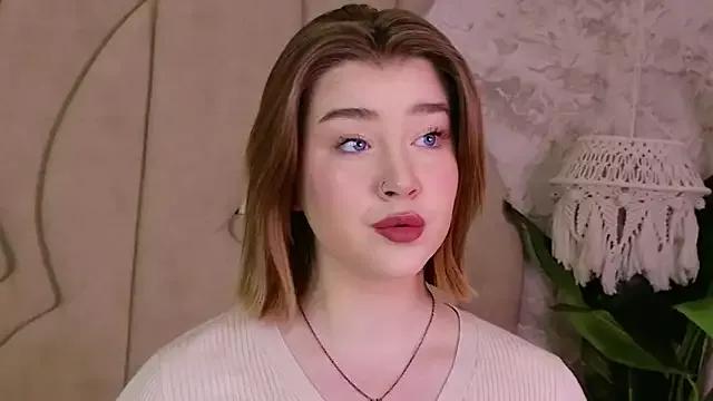 KiraForsie from StripChat is Freechat