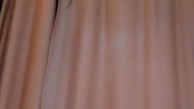 kirasky_fun from StripChat is Freechat