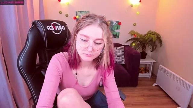 Lana_Delmar on StripChat 