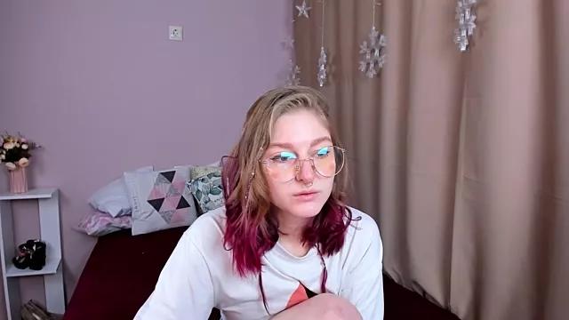 Lana_Delmar on StripChat 