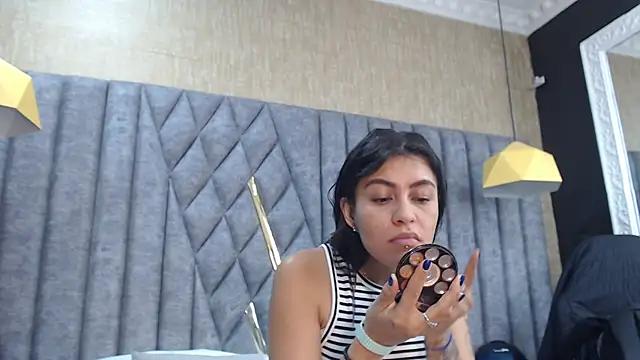 LaraKroff from StripChat