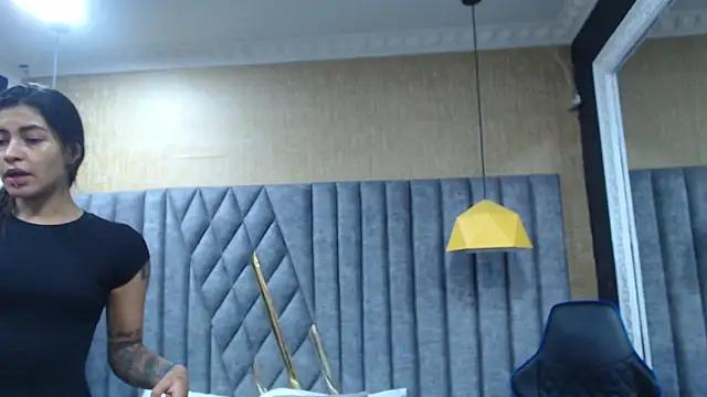 LaraKroff from StripChat