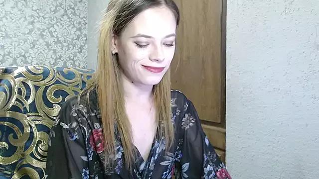 LauraBlan from StripChat is Freechat