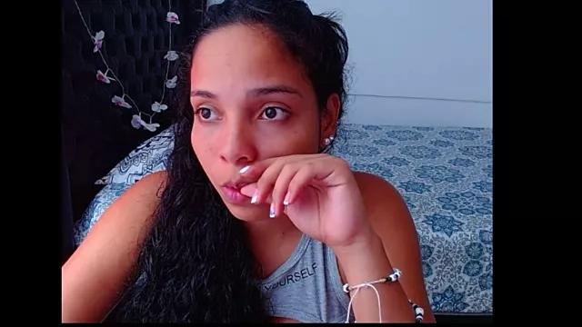 Lauura_Veleez_ on StripChat 